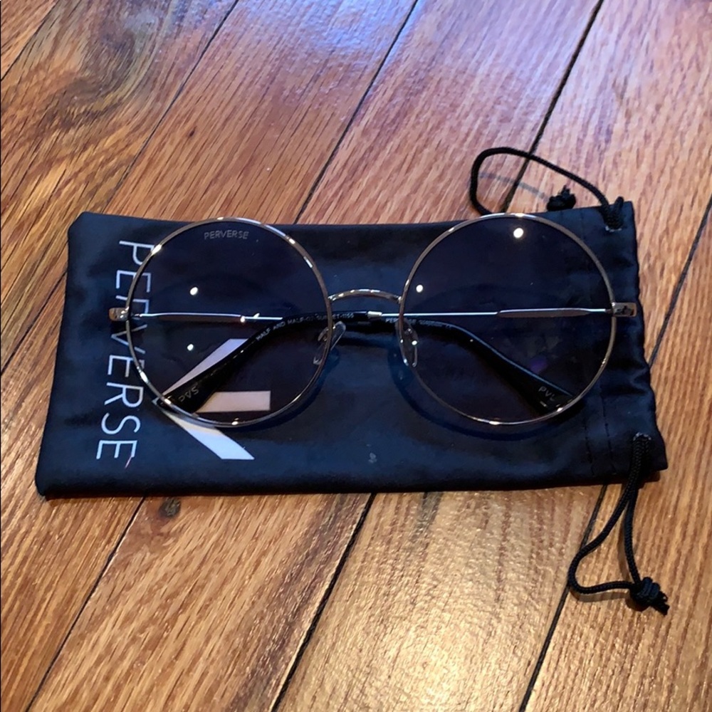 Perverse Round Sunglasses
